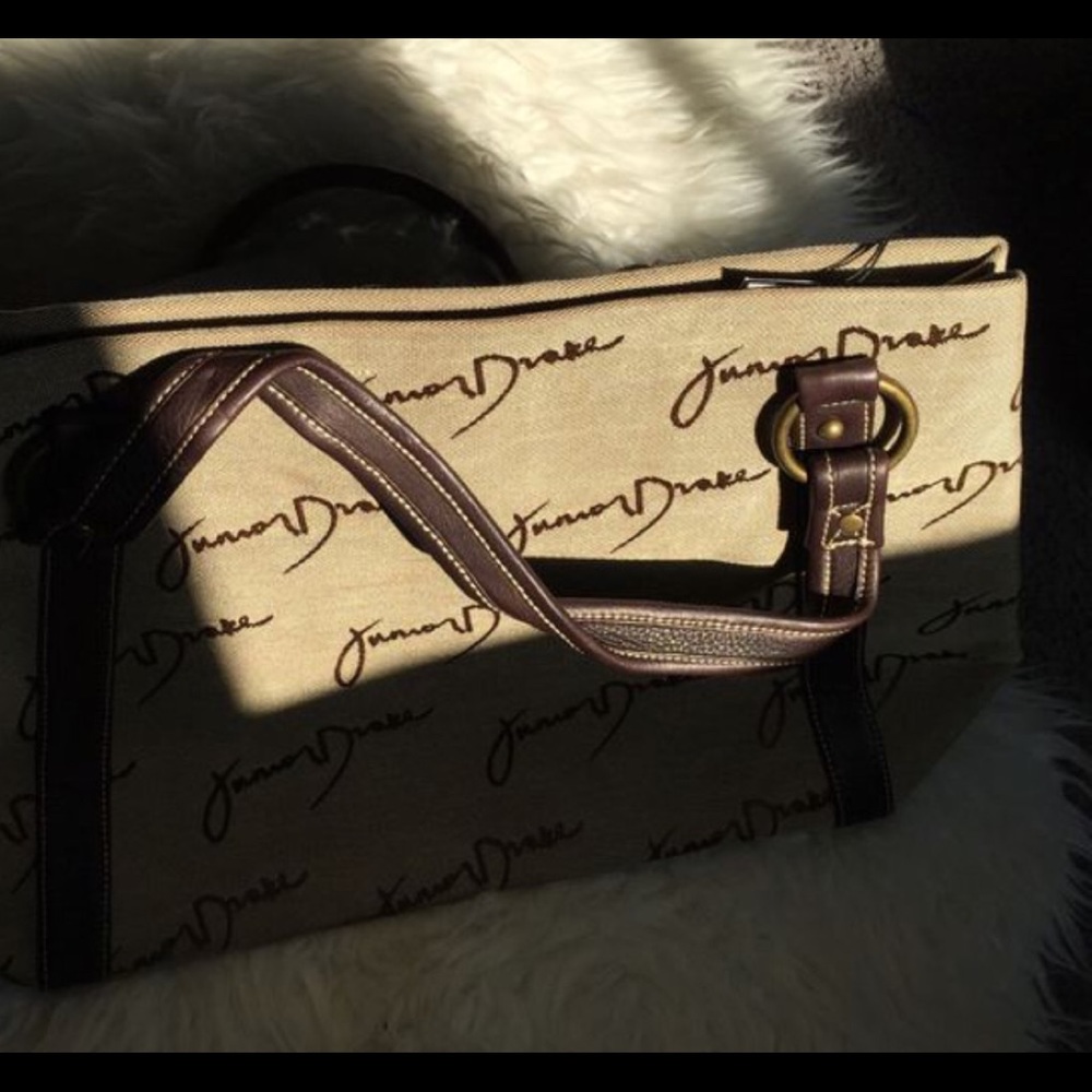 Junior drake logo purse